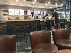 大堂-星巴克臻选(广州东山锦轩店)