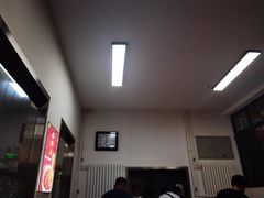 -北京清真房记小吃店