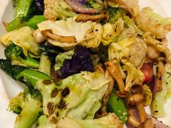 黑松露椰子油炒杂菜-闻见中国海南菜(K11店)