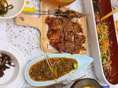 -小董哥烤串·爆汁大油边(故宫店)