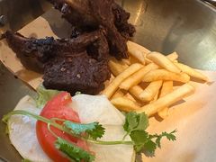 -大头虾越式风味餐厅(光明广场店)