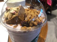草莓酸奶星冰乐-星巴克臻选(重庆大融城店)