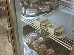 -新月蛋糕西点专卖店(大麦街店)