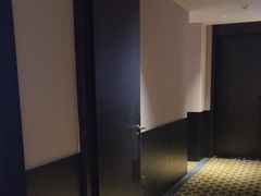 -万泊酒店(长沙五一广场国金中心店)