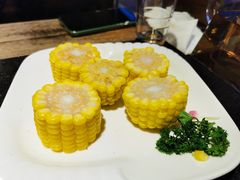 糯玉米半份儿-大匠工房古船木艺术餐厅·猪肚鸡专门店(长白仙岛店)