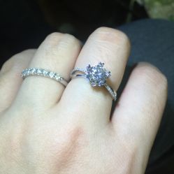 -威德钻石-克拉钻大本营(南京东路店)