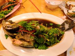 -J Daeng Seafood