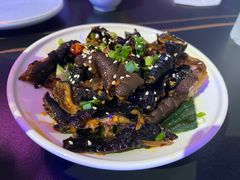 自贡无骨黑鸡爪-粉墨特色菜·烧烤音乐酒馆