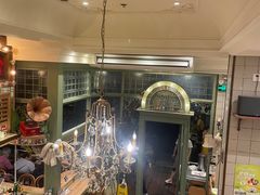 -玛格萝妮比萨屋(四平店)