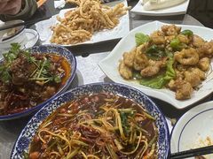 -东北农家院·铁锅炖(莘庄店)