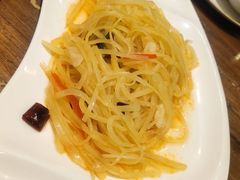 酸辣土豆丝-清真·玛丽亚新疆菜主题餐厅(浙江中路店)
