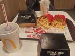 -麦当劳(水坑尾街店)