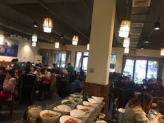 大堂-肖肖酸萝卜鱼火锅(总店)