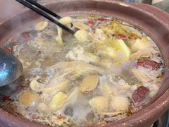 -东记炭炉·海鲜鸡煲(龙华店)