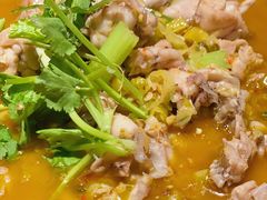 小米椒爱上蛙-先启半步颠小酒馆(白麓里店)