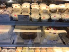 -红宝石·鲜奶小方·海派西点房(丰庄店)