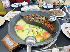 鸳鸯锅-秦巴石锅鱼