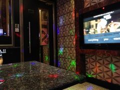-乐翻天量贩式KTV(淞发路店)