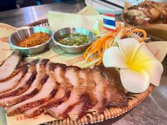 -小小集渔·泰式大排档(太古里香槟店)