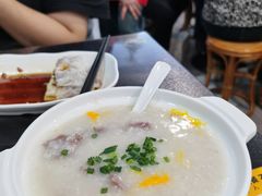 滑蛋牛肉粥-卓粤拉肠(红庙店)