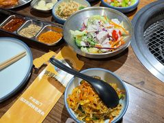 -明洞阿姨·韩式酱蟹烤肉·创意料理(三元桥店)