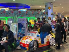-反斗乐园π·电玩·高空拓展·蹦床(龙华天虹店)