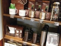 零售区-星巴克(广州淘金路店)