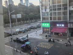 -艾博士·经络·推拿·正骨(湖景花园店)