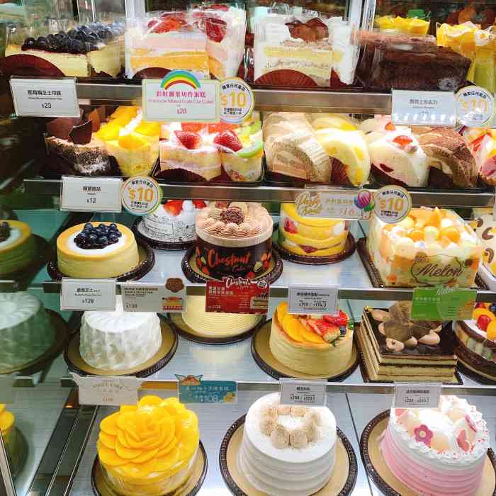 美心西饼(kcr粉岭店)-"#流心奶黄月饼##又是排队买月饼的时候.