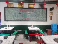 -晓彭肥肠鸡·泡椒鸡火锅(水木天地店)