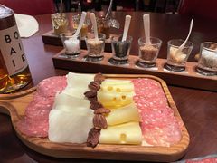 -恰餐厅及酒吧 CHAR Bar & Grill (北京丽都皇冠假日店)