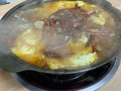 -独一家豆花庄铁锅炖
