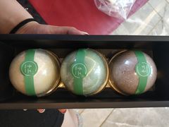 -蜜蜂小象·榴莲千层蛋糕(时代汇11栋店)