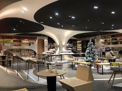 -钟书阁(珍园店)