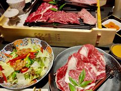 -铭牛烧肉·和牛海鲜自助(高新月牙湖店)