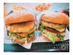 -The Habit Burger Grill 哈比特汉堡(复兴soho店)