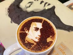 头像拿铁咖啡-为你钟情咖啡馆(春熙路太古里步行街店)
