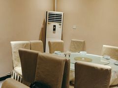 -湘渝人家·川湘菜(十里河店)