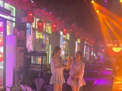 -喜鹊音乐酒馆(西街店)