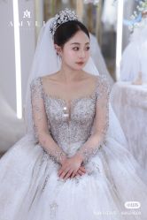 -艾米丽婚纱礼服