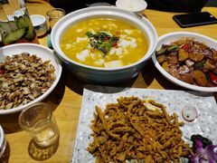 -嘉厨小馆(宜山路店)