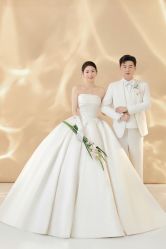 -喜爱高定婚纱摄影