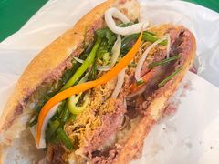 -Bánh Mì Huynh Hoa