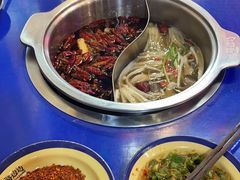 -马路边边火锅串串(观前街店)