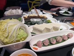 -海底捞火锅智慧餐厅(中骏世界城店)