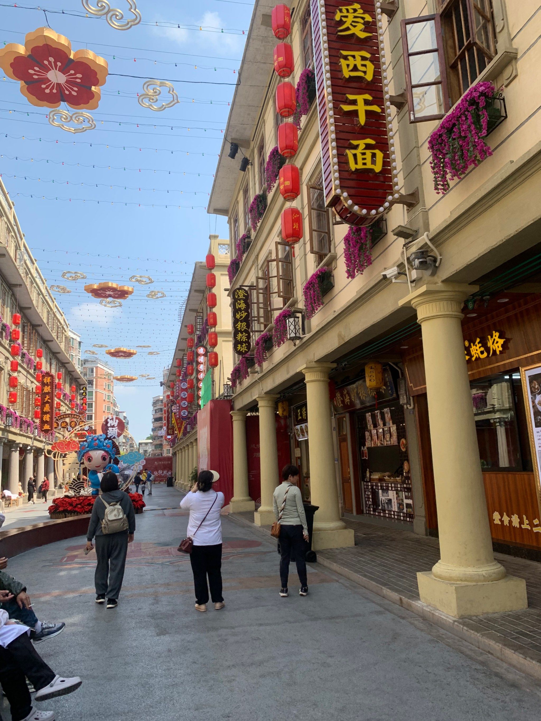 小公园美食街,汕头名小吃基本都有,,尽兴品偿