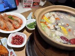 蚝羊一锅鲜-蚝翅·海鲜粥·烧烤·羊肉季(鄞州万达店)