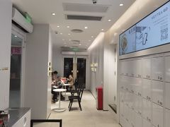 -喜茶(滨江宏岸店)