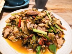 腌菜炒肉片-云之南(八里庄店)