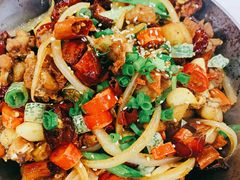 泡椒炒牛蛙-渝君重庆火锅(嘉宾路店)